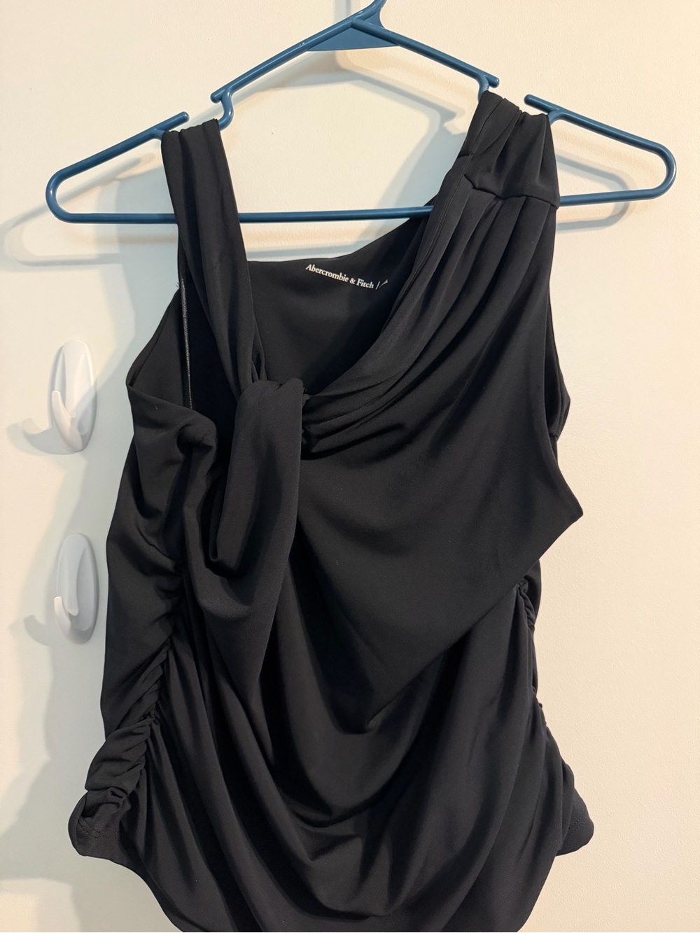 Abercrombie & Fitch Black One-Shoulder Draped Knot shirt